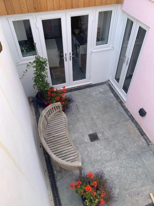 Newly Refurbished Uplyme Getaway Apartamento Exterior foto