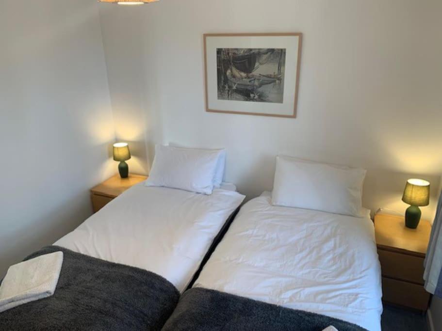 Newly Refurbished Uplyme Getaway Apartamento Exterior foto